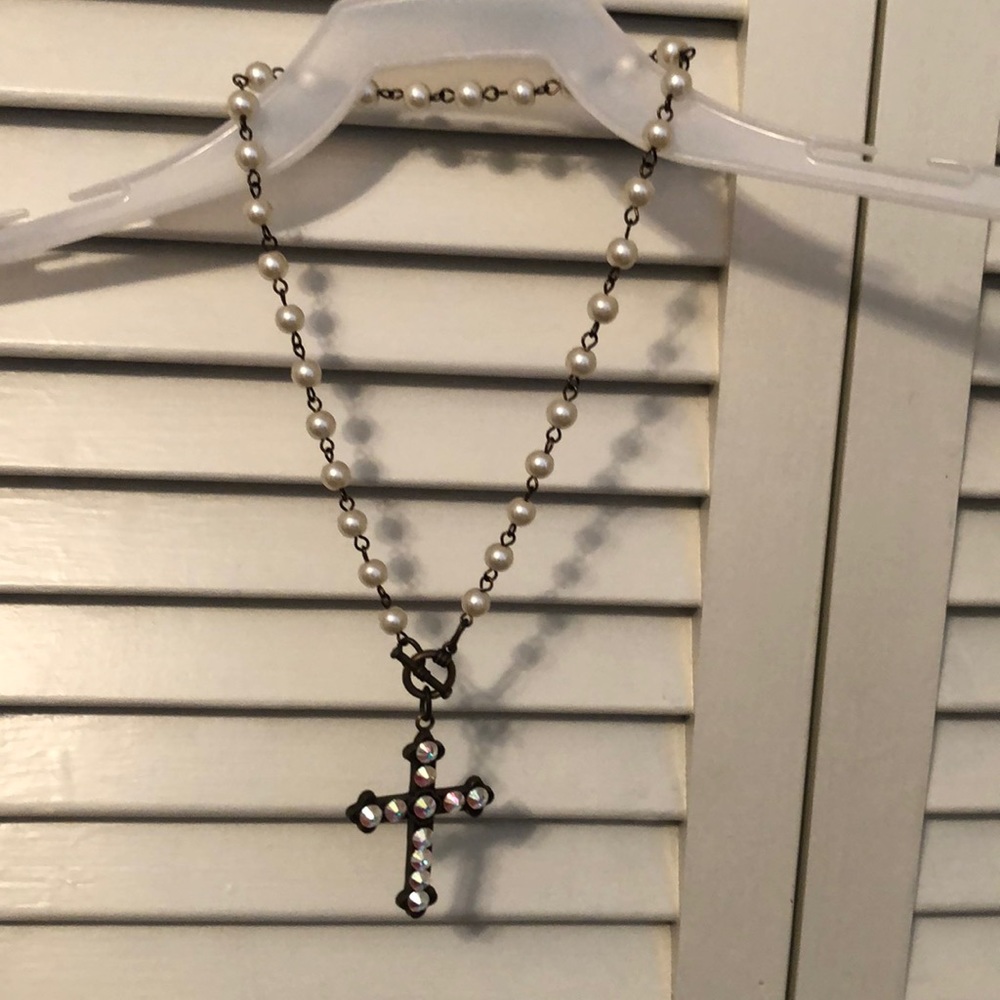 Ladies cross necklace